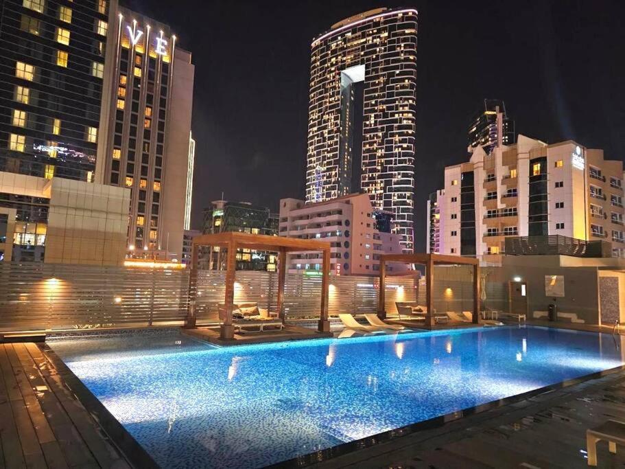Lujo Marina Apartment