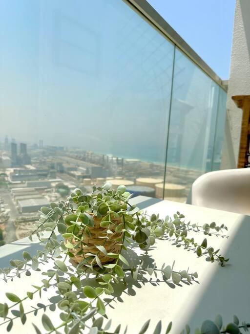 Lujo Marina Apartment Dubai